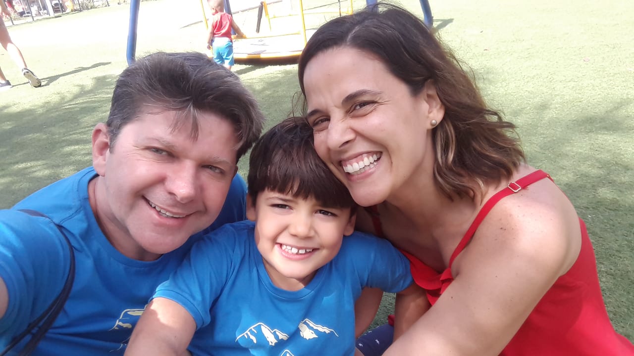 Kelly Valezio e Jones Garcia